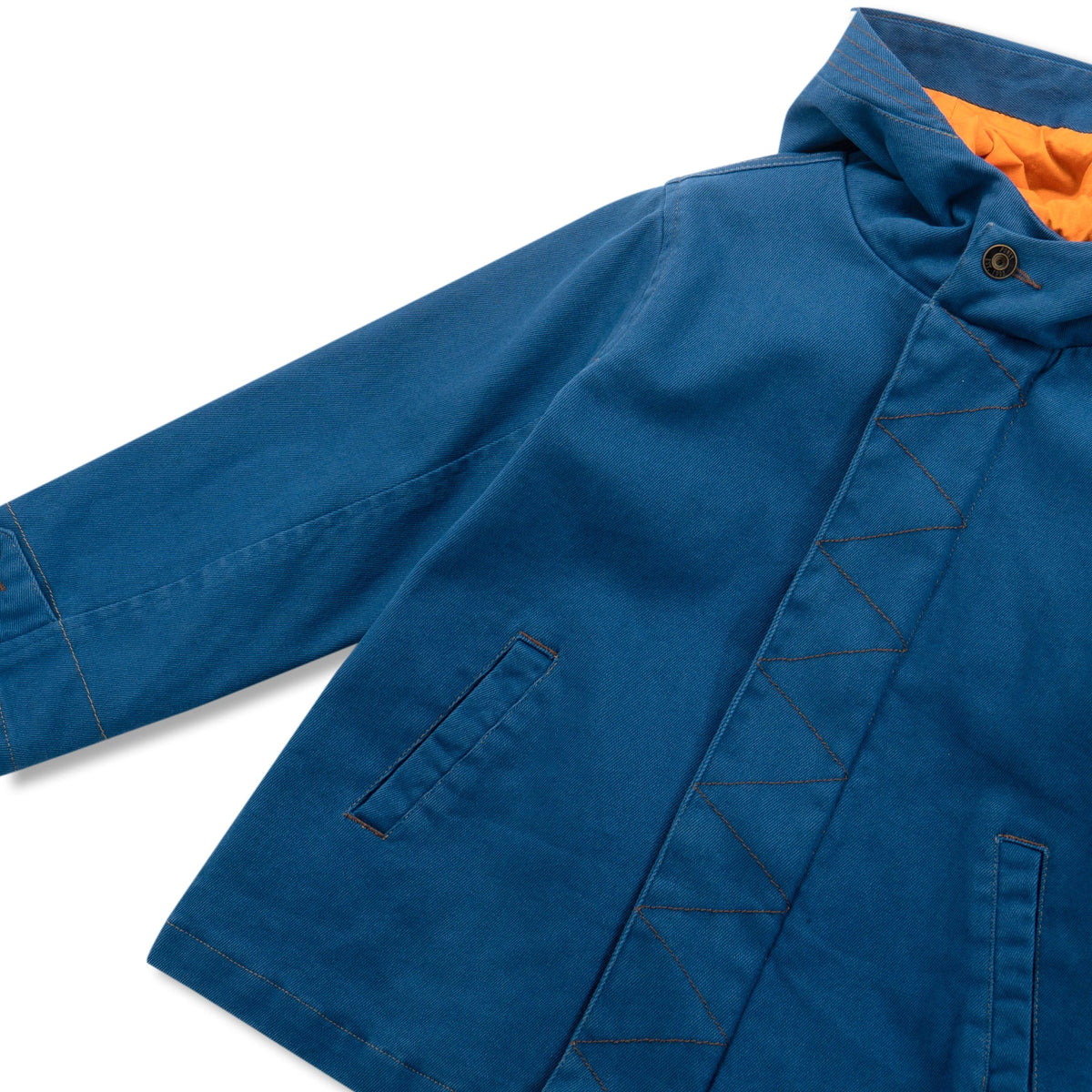 Blue hooded coat, Long sleeves, Adjustable hoodie, double fastened from the front by a zipper and snap buttons. 