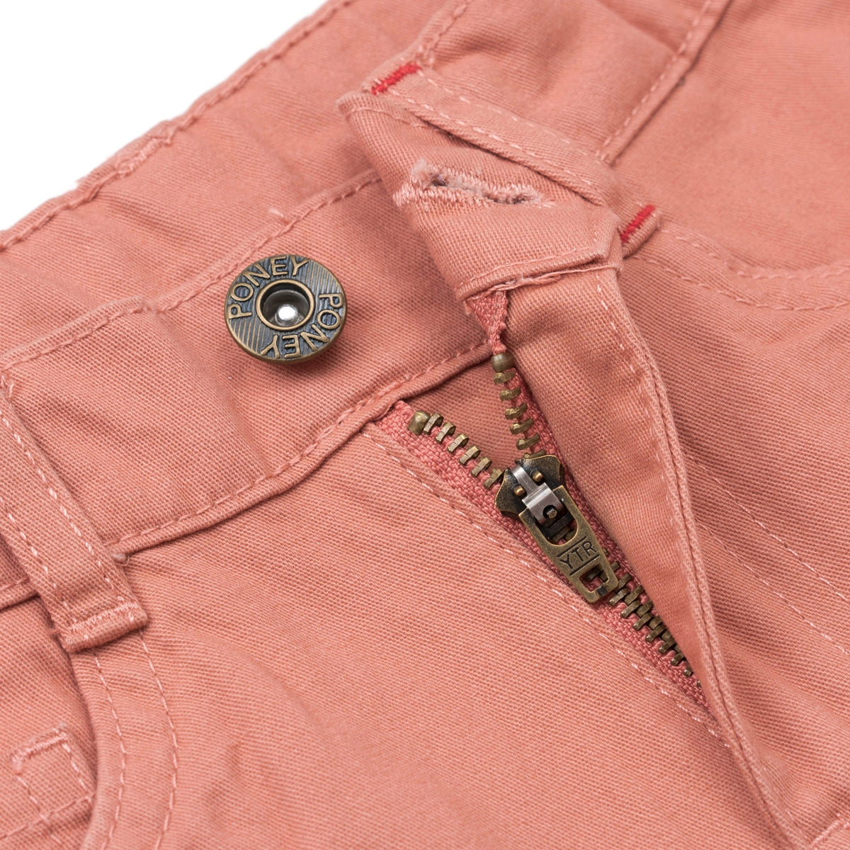 Cantaloupe trouser, two front and back convenient pockets. Button and zipper front fastening. Poney logo embroidered at the back pocket.