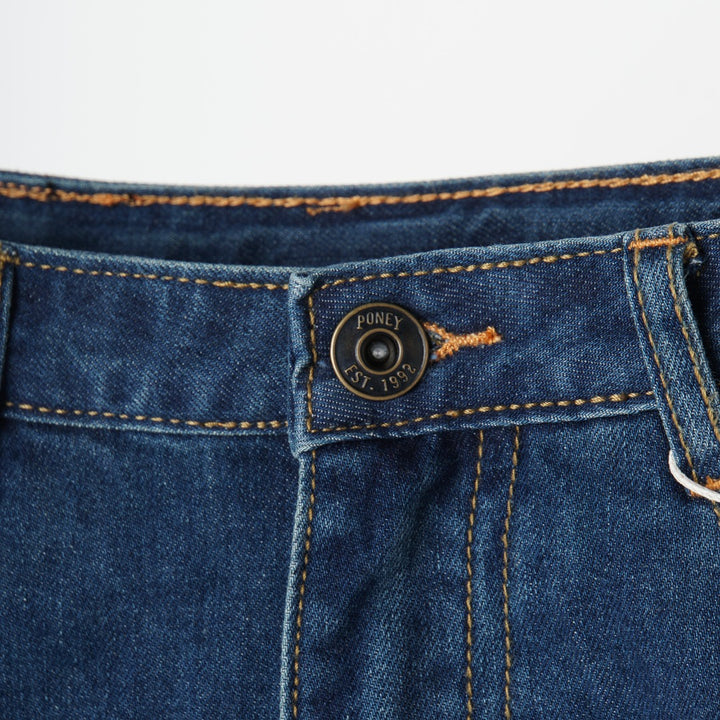 Rugged Ripped Jeans, Front and Back Pockets, Front Zipper, Embroidered Logo and Back Logo Tag. Button Fastening
