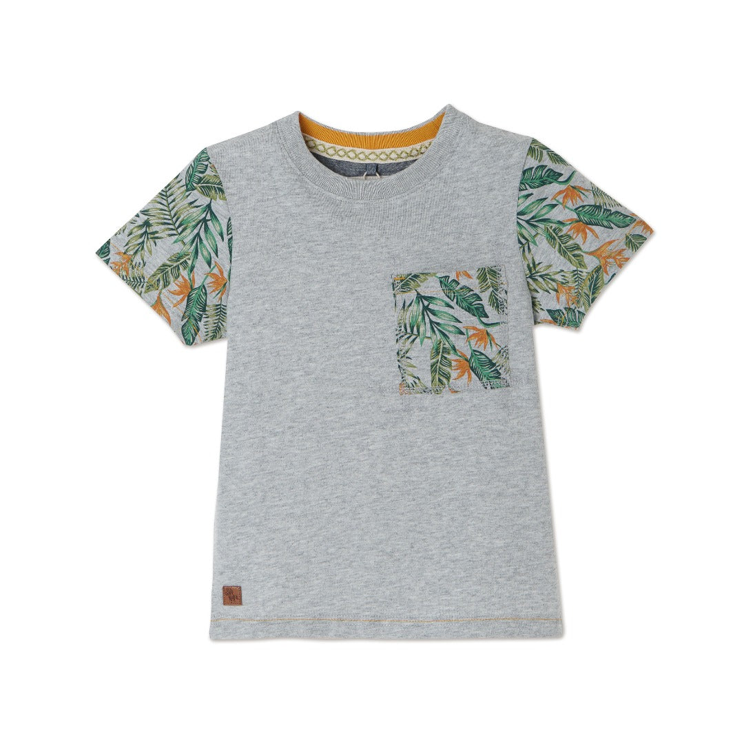 Melange top, short sleeve, beautiful tropical leaves design on sleeves and pocket. Buttoned shoulder strap, a logo strap on the bottom. 
